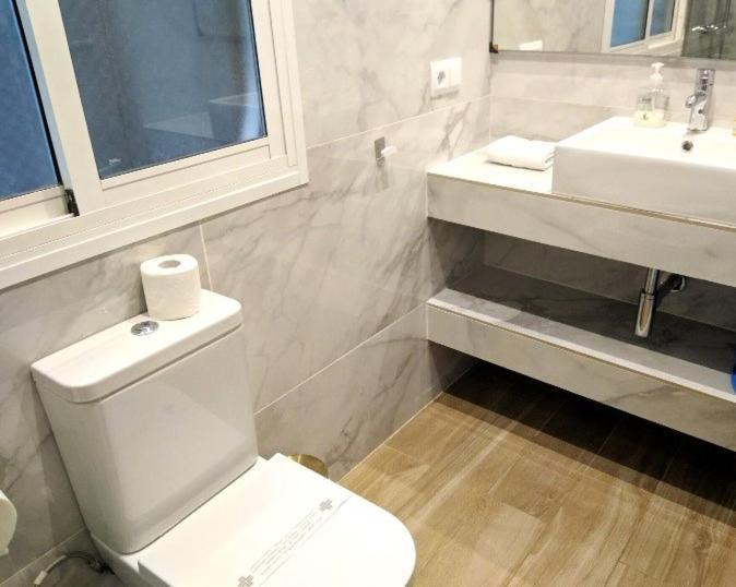 Aparteasy - Family Sant Antoni Apt. Barselona Dış mekan fotoğraf