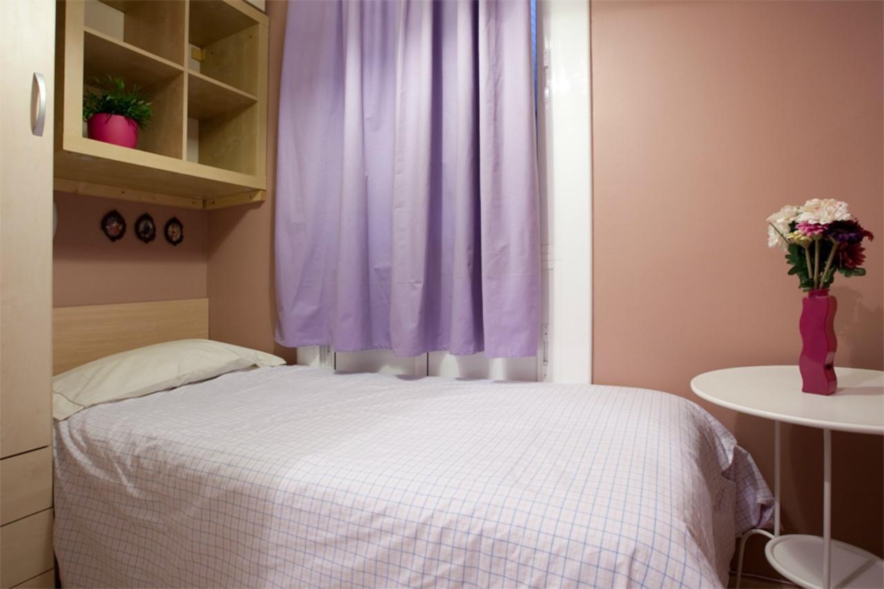Aparteasy - Family Sant Antoni Apt. Barselona Dış mekan fotoğraf